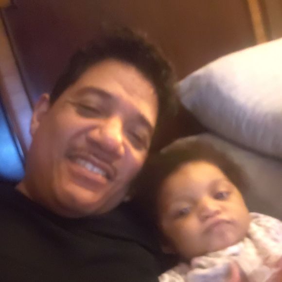 Meet your Posher, Ramiro - Picture 1 of 1